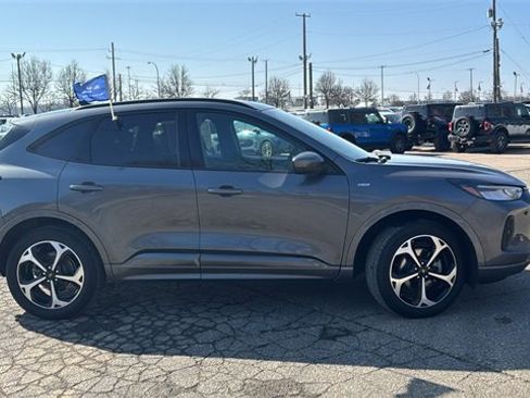 Certified 2023 Ford Escape ST-Line Select image 2
