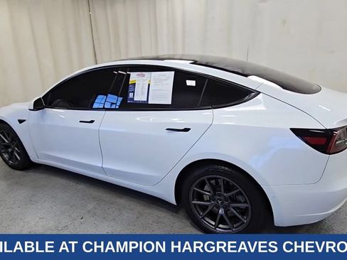 Used 2022 Tesla Model 3 Long Range image 7