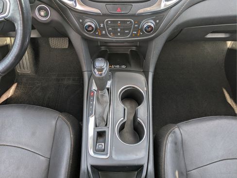 Used 2020 Chevrolet Equinox Premier AWD/4WD image 18
