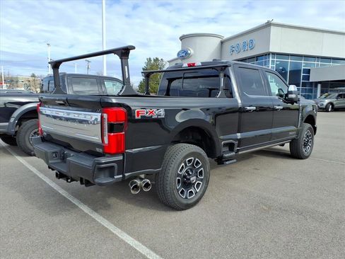 Used 2024 Ford F250 Platinum w/ FX4 Off-Road Package image 4