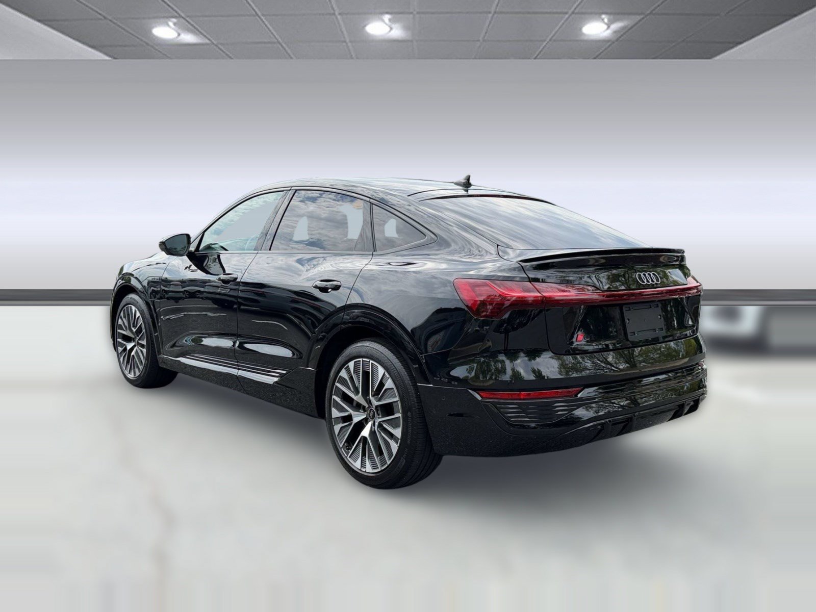 Certified 2024 Audi Q8 e-tron Prestige w/ Prestige Package AWD/4WD image 3