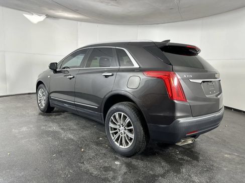 Used 2018 Cadillac XT5 Luxury w/ Driver Awareness Package FWD image 6