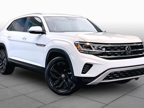 Used 2023 Volkswagen Atlas Cross Sport SE w/ Black Wheel Package FWD image 3