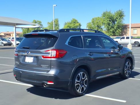 Used 2024 Subaru Ascent Limited w/ Technology Package AWD/4WD image 4