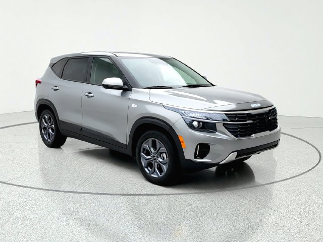 Certified 2026 Kia Seltos LX FWD image 8