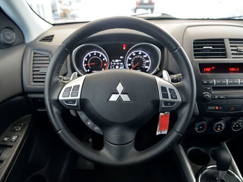 Used 2013 Mitsubishi Outlander Sport ES AWD/4WD image 19