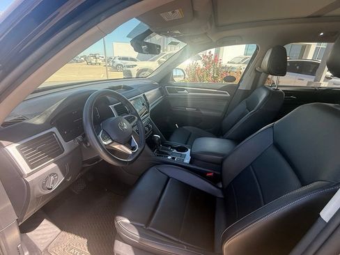 Used 2022 Volkswagen Atlas SE FWD image 10