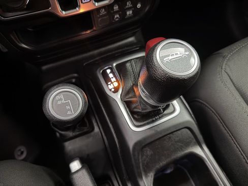 Used 2020 Jeep Gladiator Sport w/ Quick Order Package 24S AWD/4WD image 23