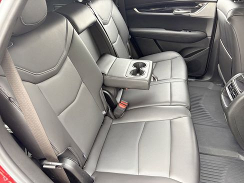 Certified 2025 Cadillac XT5 Premium Luxury w/ Technology Package AWD/4WD image 14