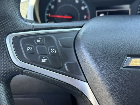 Used 2022 Chevrolet Malibu LT FWD image 15