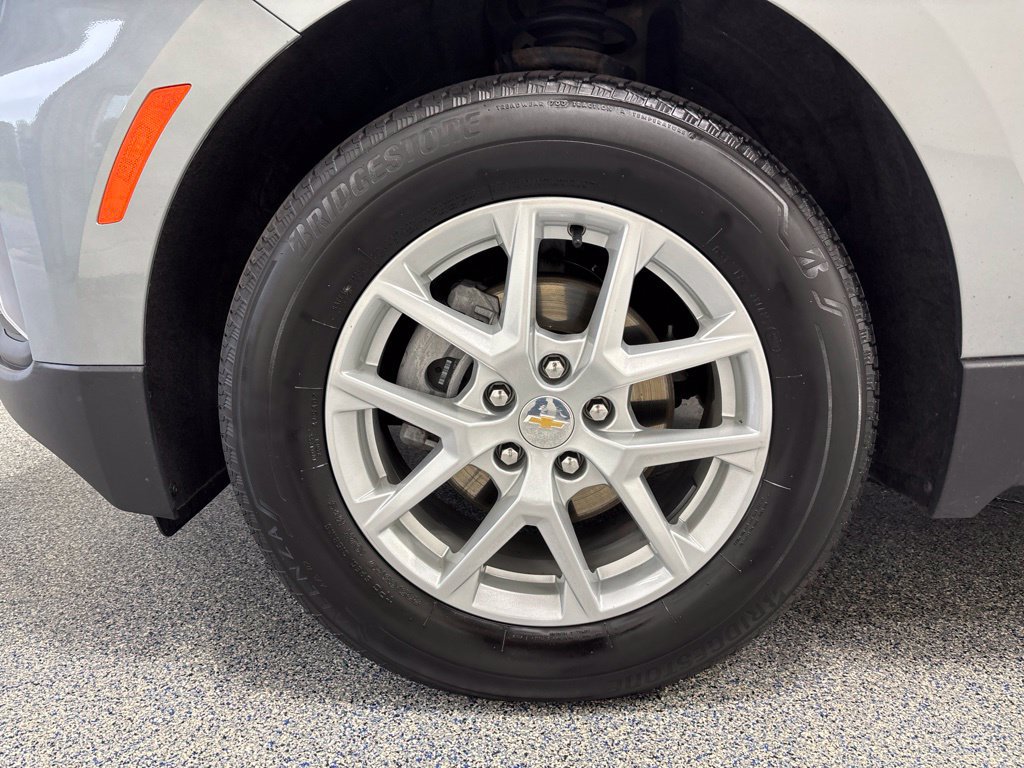 Used 2023 Chevrolet Equinox LT AWD/4WD image 44