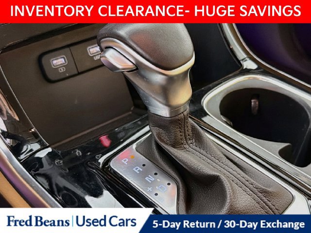 Used 2024 Kia Carnival EX FWD image 24