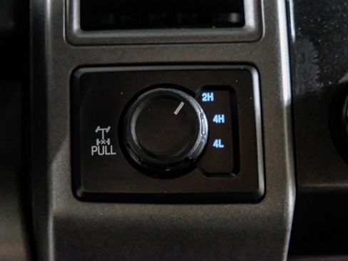 Used 2021 Ford F250 XL w/ Power Equipment Group image 21