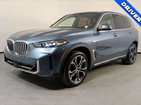 Used 2024 BMW X5 sDrive40i w/ Parking Assistance Package RWD image 2