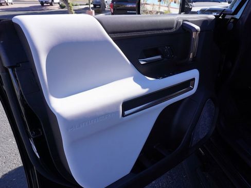 New 2025 GMC Hummer EV 3X image 14