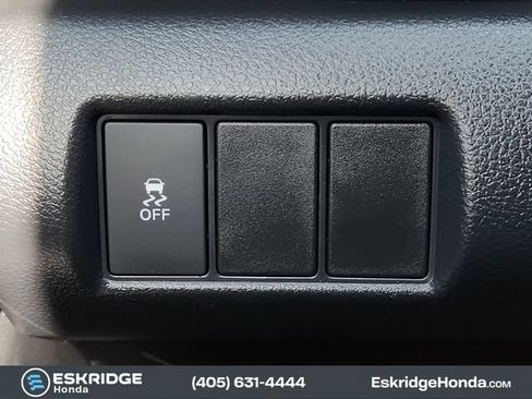 Used 2025 Honda Pilot Sport image 23
