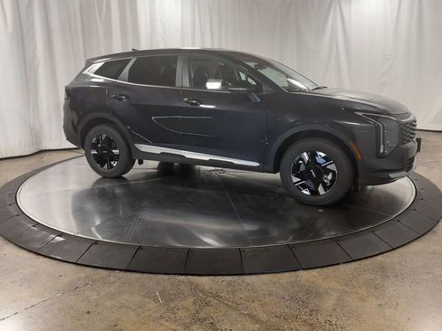 New 2026 Kia Sportage LX w/ LX Convenience Package image 3