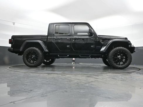 Used 2021 Jeep Gladiator Sport image 43