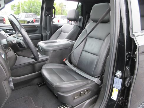 Used 2021 Chevrolet Tahoe Z71 w/ Rear Media and Nav Package AWD/4WD image 22