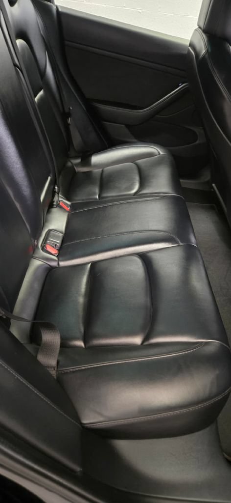 Used 2022 Tesla Model 3 Long Range AWD/4WD image 11