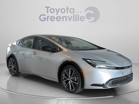 Used 2025 Toyota Prius Limited FWD image 8