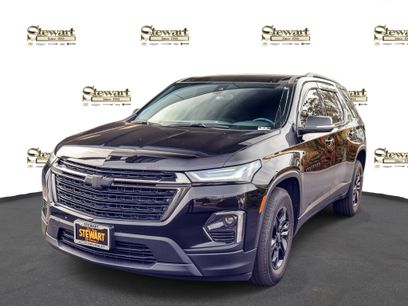 Used 2023 Chevrolet Traverse LT