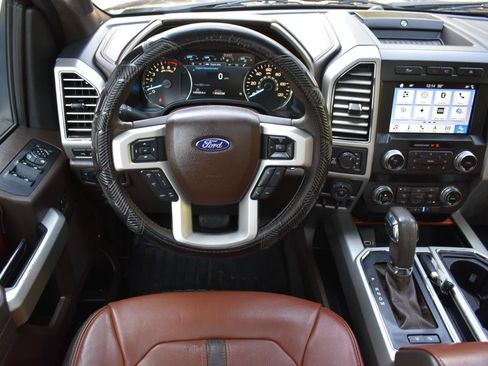 Used 2019 Ford F150 King Ranch w/ Equipment Group 601A Luxury AWD/4WD image 11