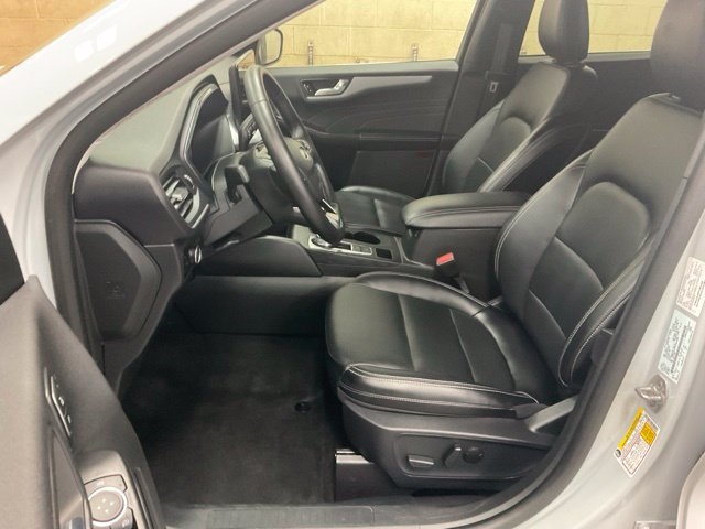 Certified 2025 Ford Escape Platinum AWD/4WD image 7