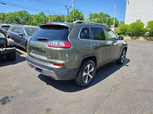 Used 2019 Jeep Cherokee Limited w/ Trailer Tow Group AWD/4WD image 4