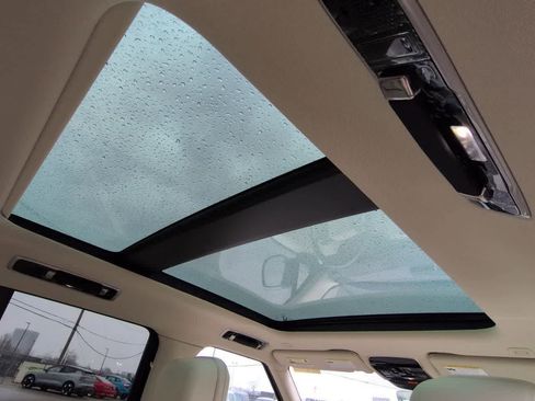 Used 2023 Land Rover Range Rover SE image 22