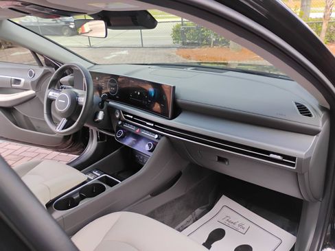 Used 2024 Hyundai Sonata SEL w/ Convenience Package FWD image 58