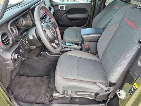 Used 2024 Jeep Wrangler Rubicon w/ Technology Group AWD/4WD image 11