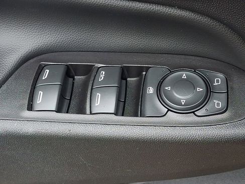 Used 2020 Chevrolet Equinox LT image 26