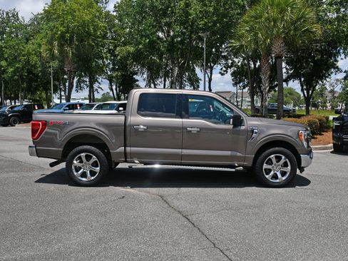 Used 2021 Ford F150 XLT w/ Equipment Group 302A High AWD/4WD image 5