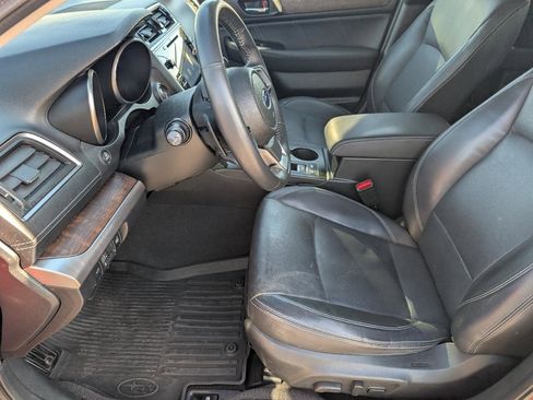 Used 2018 Subaru Outback 3.6R Limited image 8