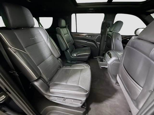 Used 2022 Cadillac Escalade ESV Premium Luxury w/ LPO, Radiant Package AWD/4WD image 29