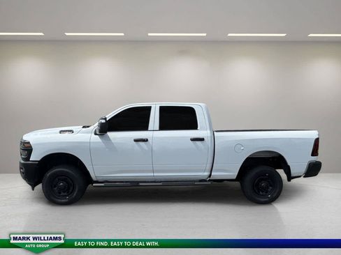 Used 2025 RAM 2500 Tradesman AWD/4WD image 3
