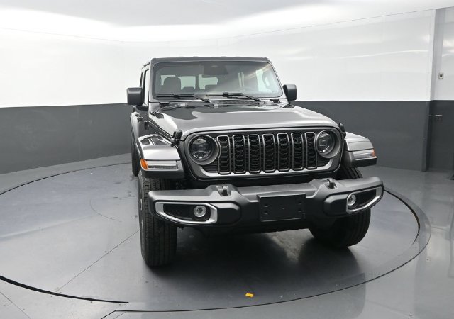 New 2026 Jeep Gladiator Sport AWD/4WD image 3