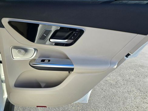 New 2026 Mercedes-Benz GLC 300 4MATIC image 23