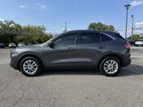Used 2020 Ford Escape SE image 2