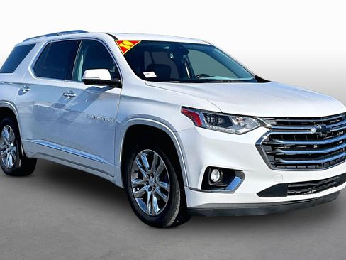 Used 2019 Chevrolet Traverse High Country w/ LPO, Floor Liner Package AWD/4WD image 10