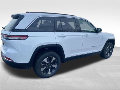 Used 2024 Jeep Grand Cherokee Limited 4xe w/ Trailer Tow Package image 5