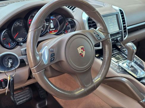 Used 2013 Porsche Cayenne Diesel image 94