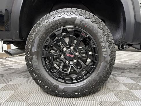 New 2026 GMC Canyon Elevation w/ Convenience Package image 29