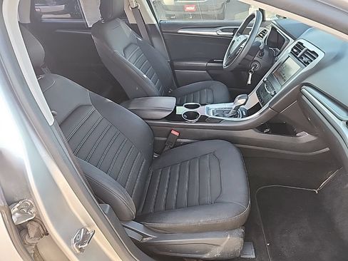 Used 2013 Ford Fusion SE FWD image 38