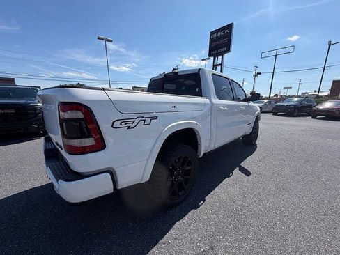 Used 2022 RAM 1500 Laramie AWD/4WD image 5