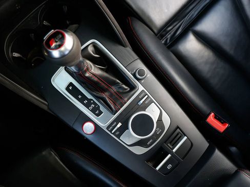 Used 2018 Audi RS 3 w/ Technology Package image 35