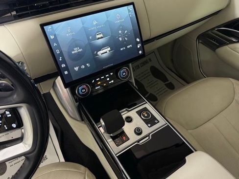 Certified 2023 Land Rover Range Rover Long Wheelbase SE image 36