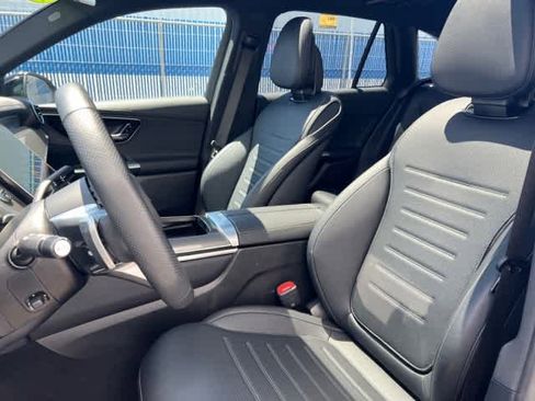 Used 2026 Mercedes-Benz GLC 300 image 12