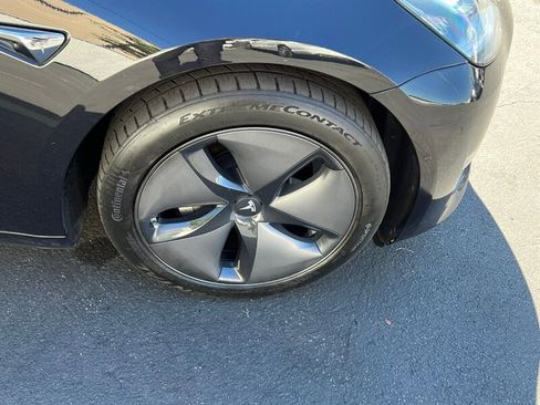 Used 2018 Tesla Model 3 Long Range image 11